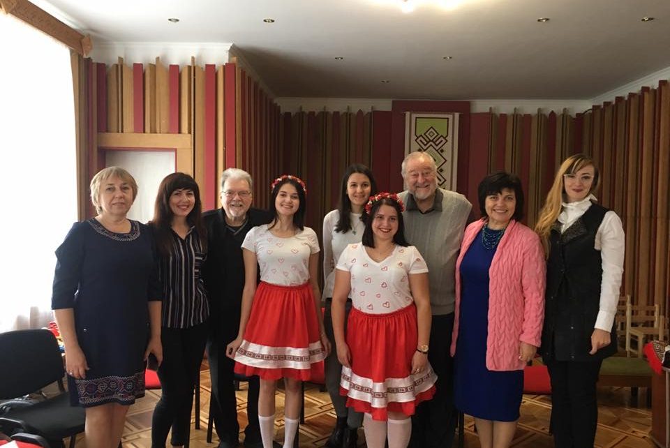 43433812_2383068805082738_6327080498862489600_n