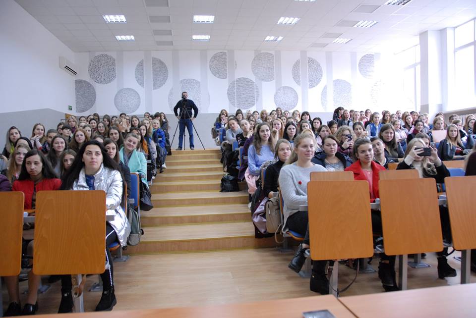 43470077_10217959407076240_5348783899130462208_n