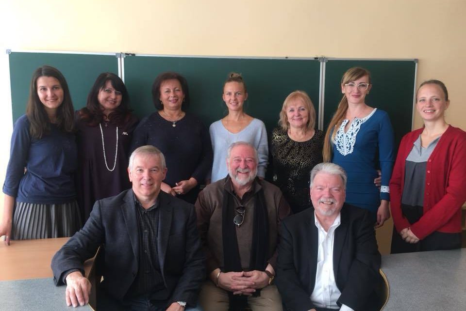 43735703_2387623747960577_8451193138155880448_n