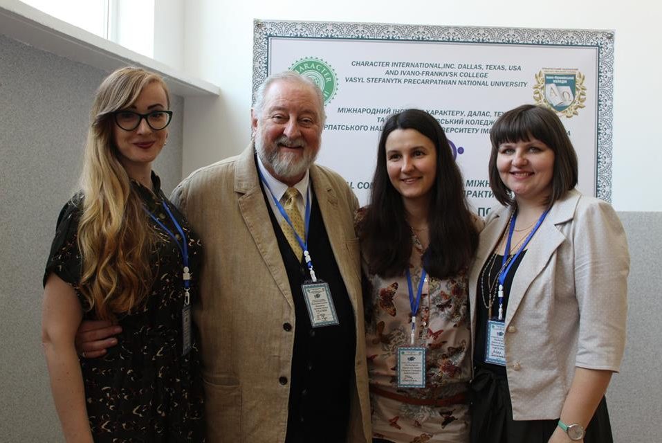 55506831_2652951344761148_8478702270542774272_n