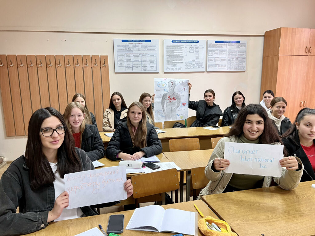 Здобувачі фахової передвищої освіти вже чекають на навчальні тренінги і готові до праці.